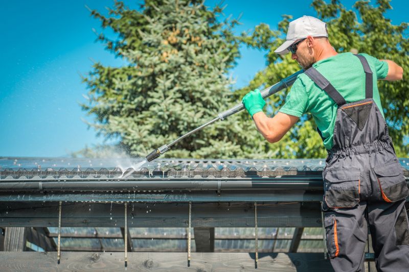 Gutter Cleaning in Pittsburgh, PA